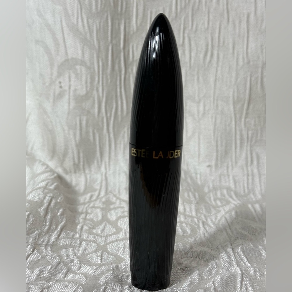 Estée Lauder
Turbo Lash High Powered Volume + Length Mascara
